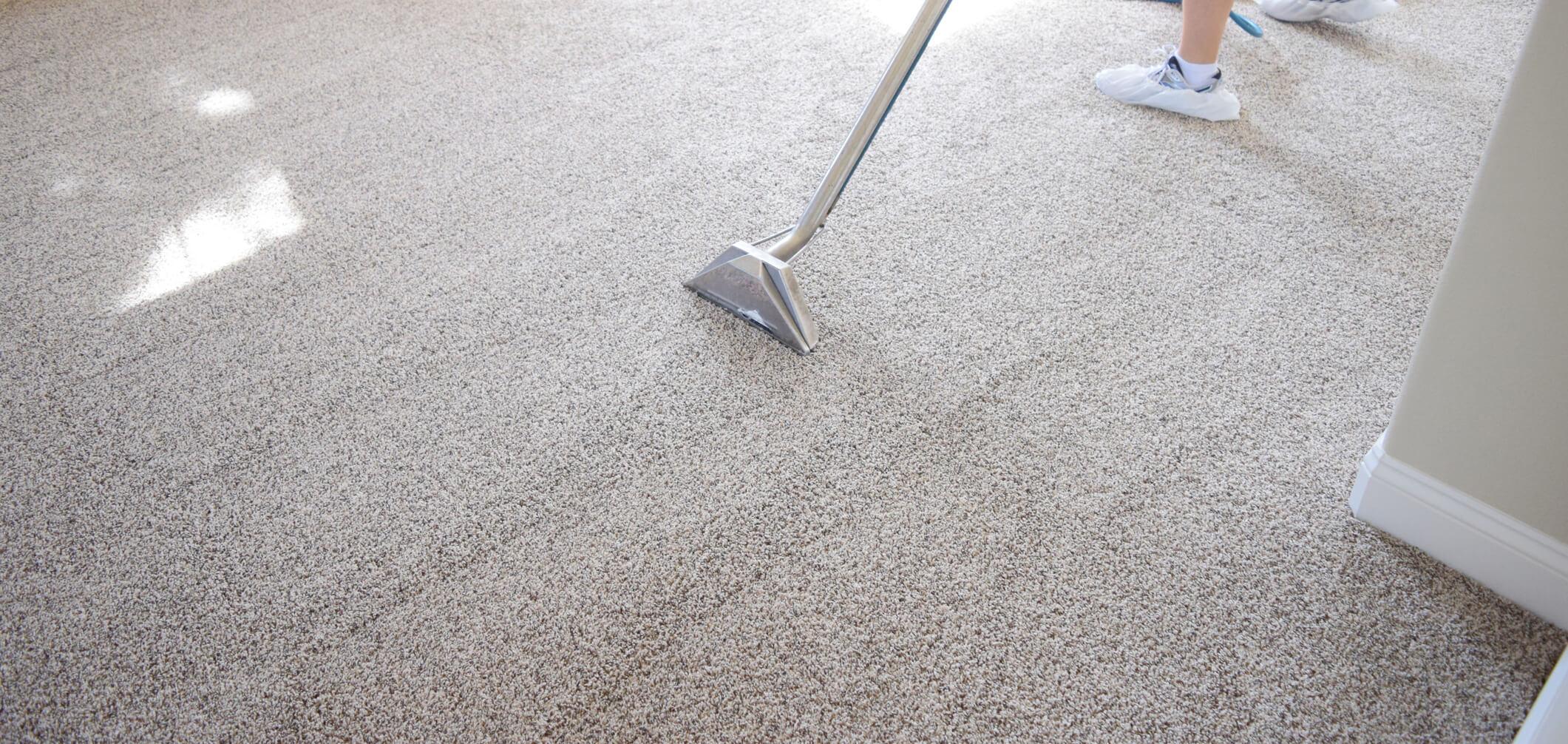 Wall-to-wall carpet cleaning